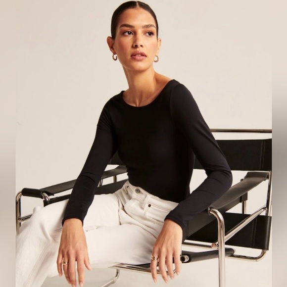 BNWT boatneck cropped long sleeve top with stretch - Picture 1 of 8